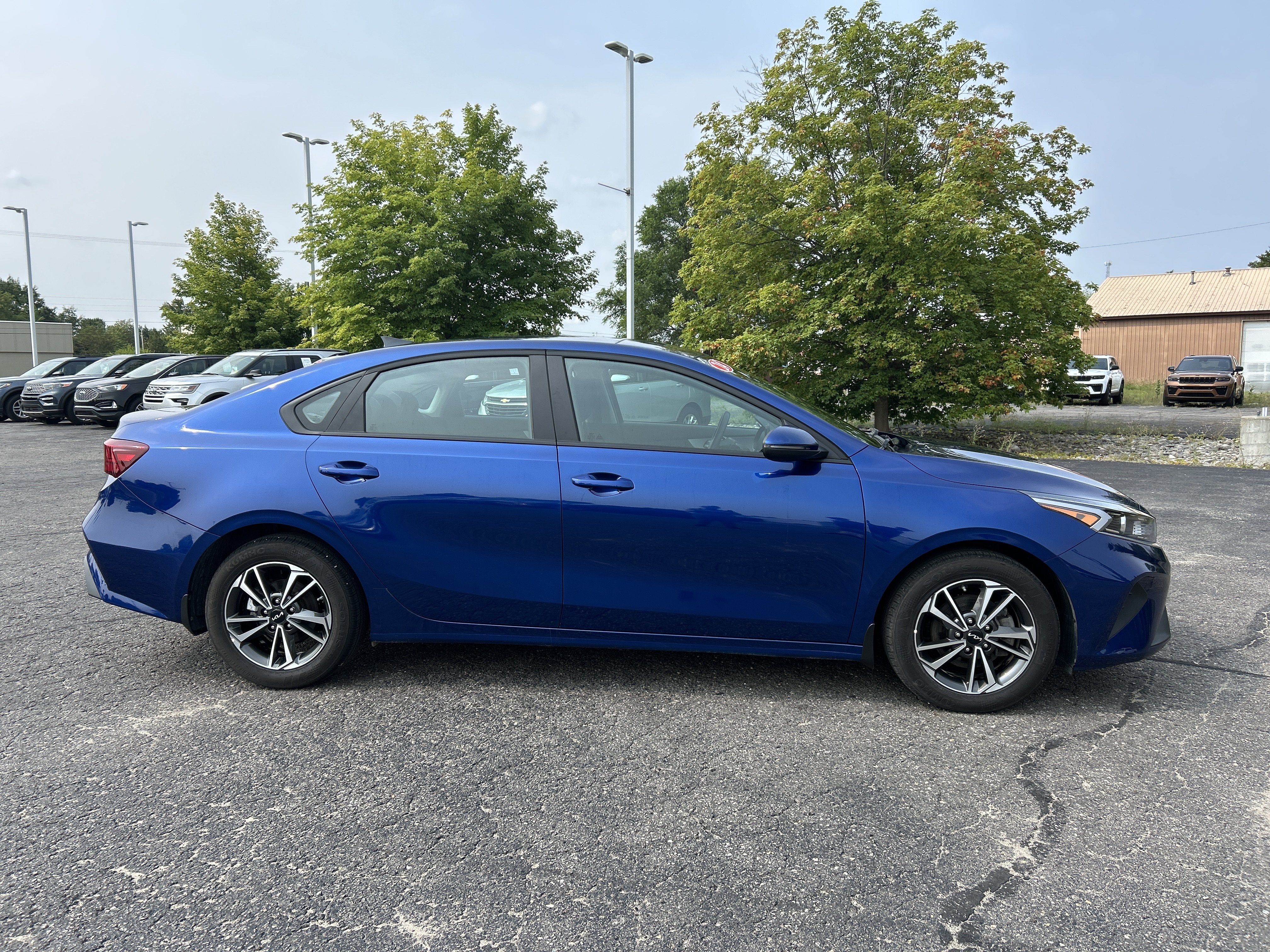 Used 2024 Kia Forte LXS w/ LXS Technology Package FWD image 2