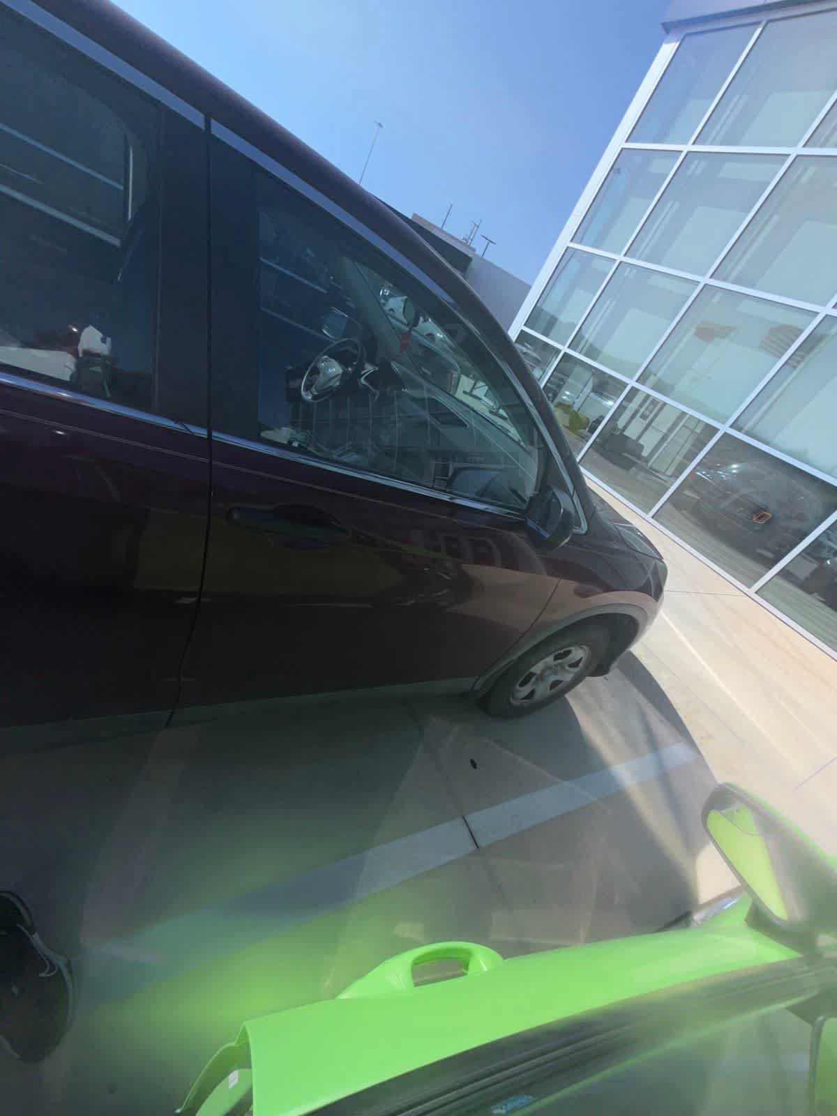Used 2015 Ford Fiesta SE w/ Equipment Group 201A FWD image 2
