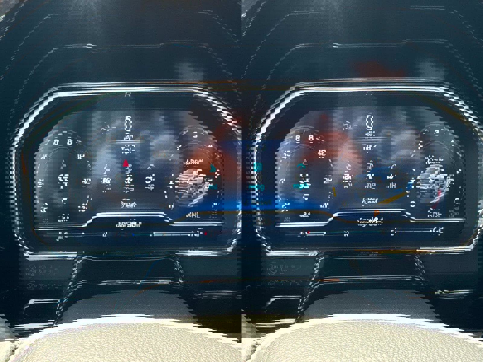 New 2025 Chevrolet Silverado 3500 LT image 8