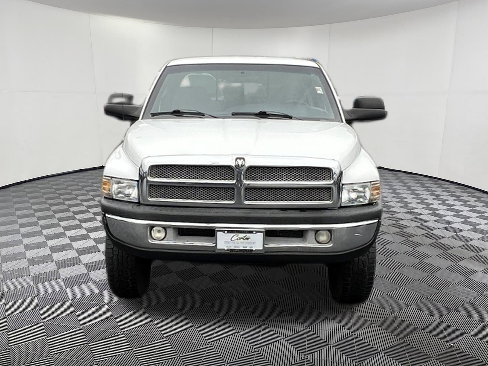 Used 2001 Dodge Ram 2500 Truck ST image 2
