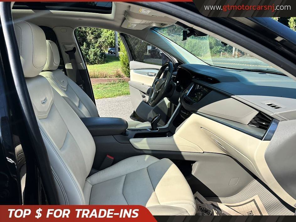 Used 2018 Cadillac XT5 Luxury w/ Driver Awareness Package AWD/4WD image 29