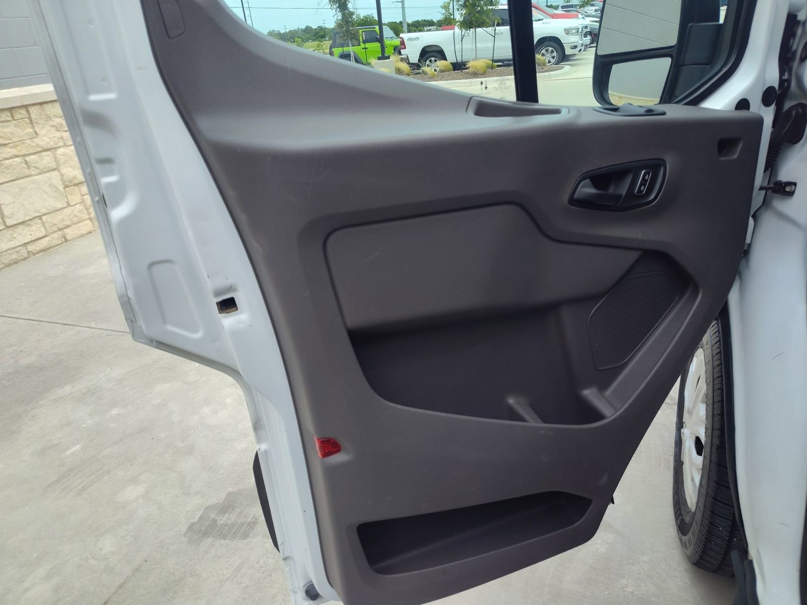 Used 2023 Ford Transit 350 XLT RWD image 7