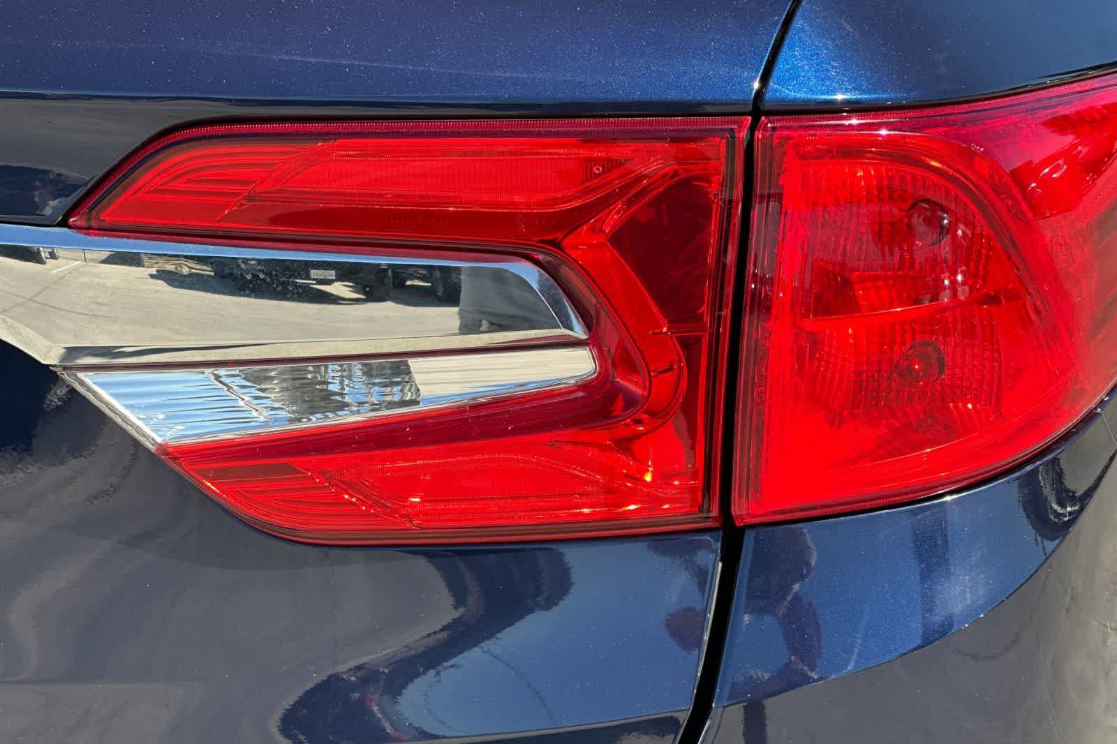 Used 2018 Honda Odyssey EX-L image 35
