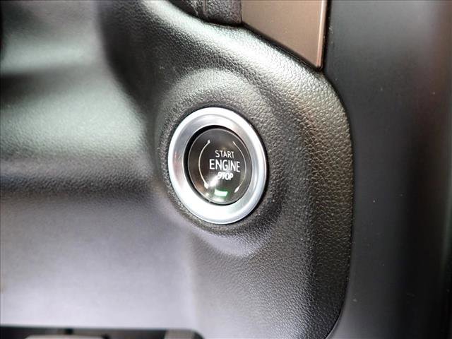 Used 2019 Chevrolet Silverado 1500 High Country w/ Technology Package image 21