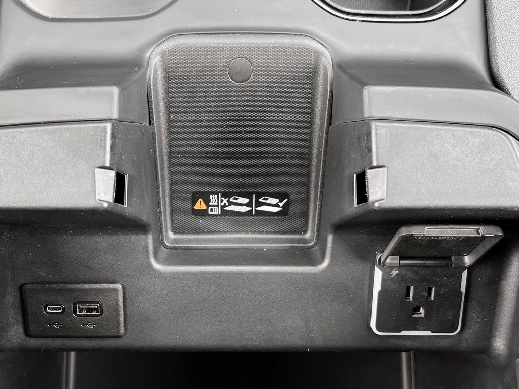 Used 2024 GMC Sierra 1500 AT4 w/ AT4 Preferred Package image 24