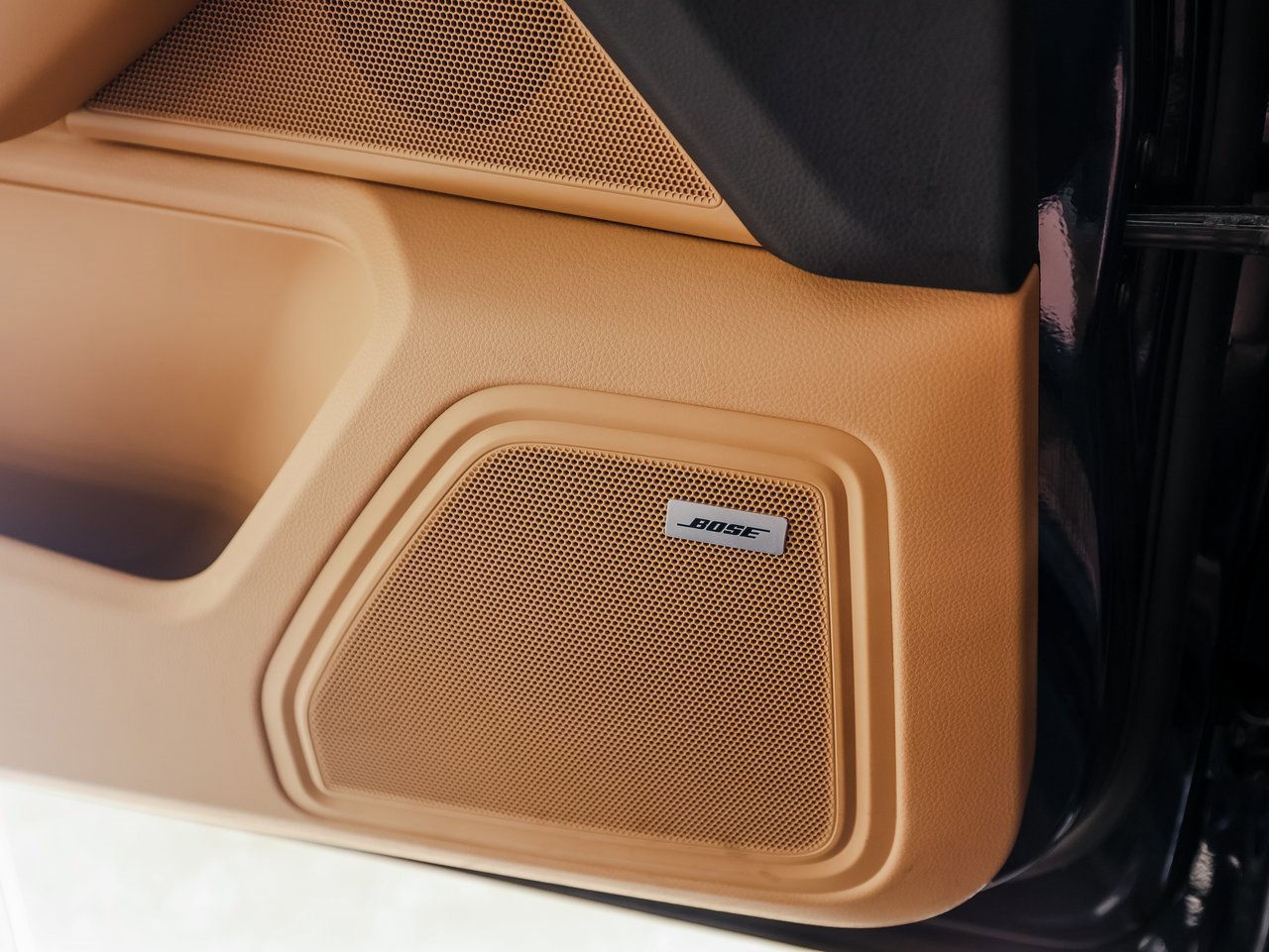 Certified 2020 Porsche Macan image 22