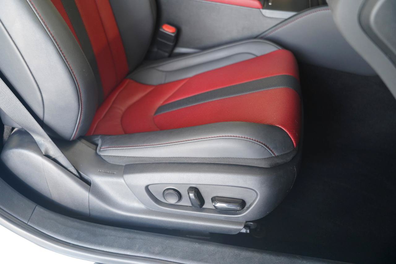 Used 2022 Lexus ES 350 F Sport w/ Accessory Package FWD image 32