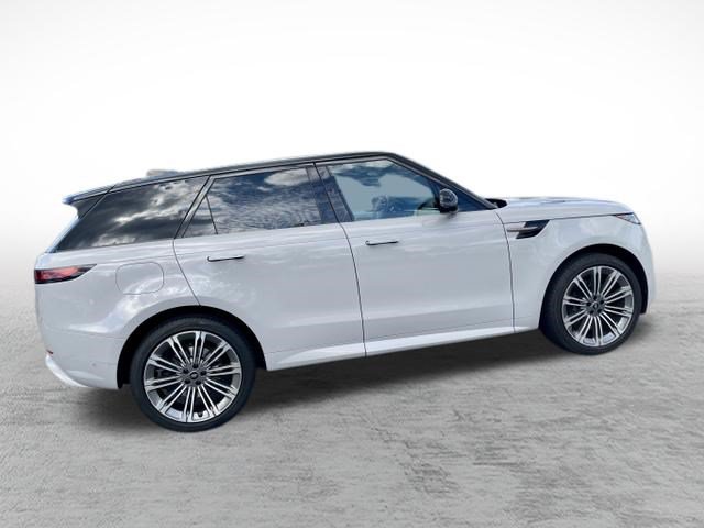 Used 2024 Land Rover Range Rover Sport Dynamic SE AWD/4WD image 7