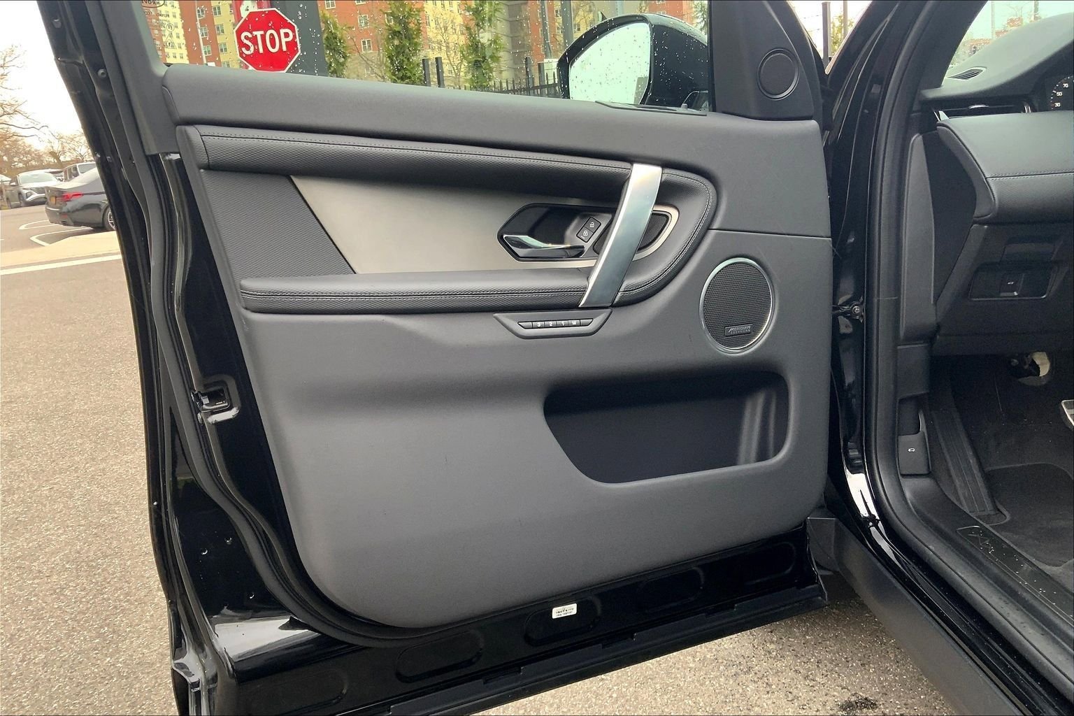 New 2026 Land Rover Discovery Sport Landmark AWD/4WD image 10