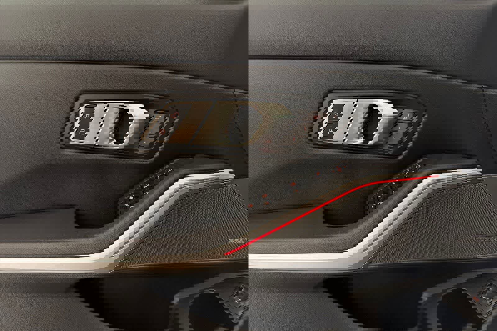 Used 2023 BMW 330i Sedan w/ M Sport Package image 12