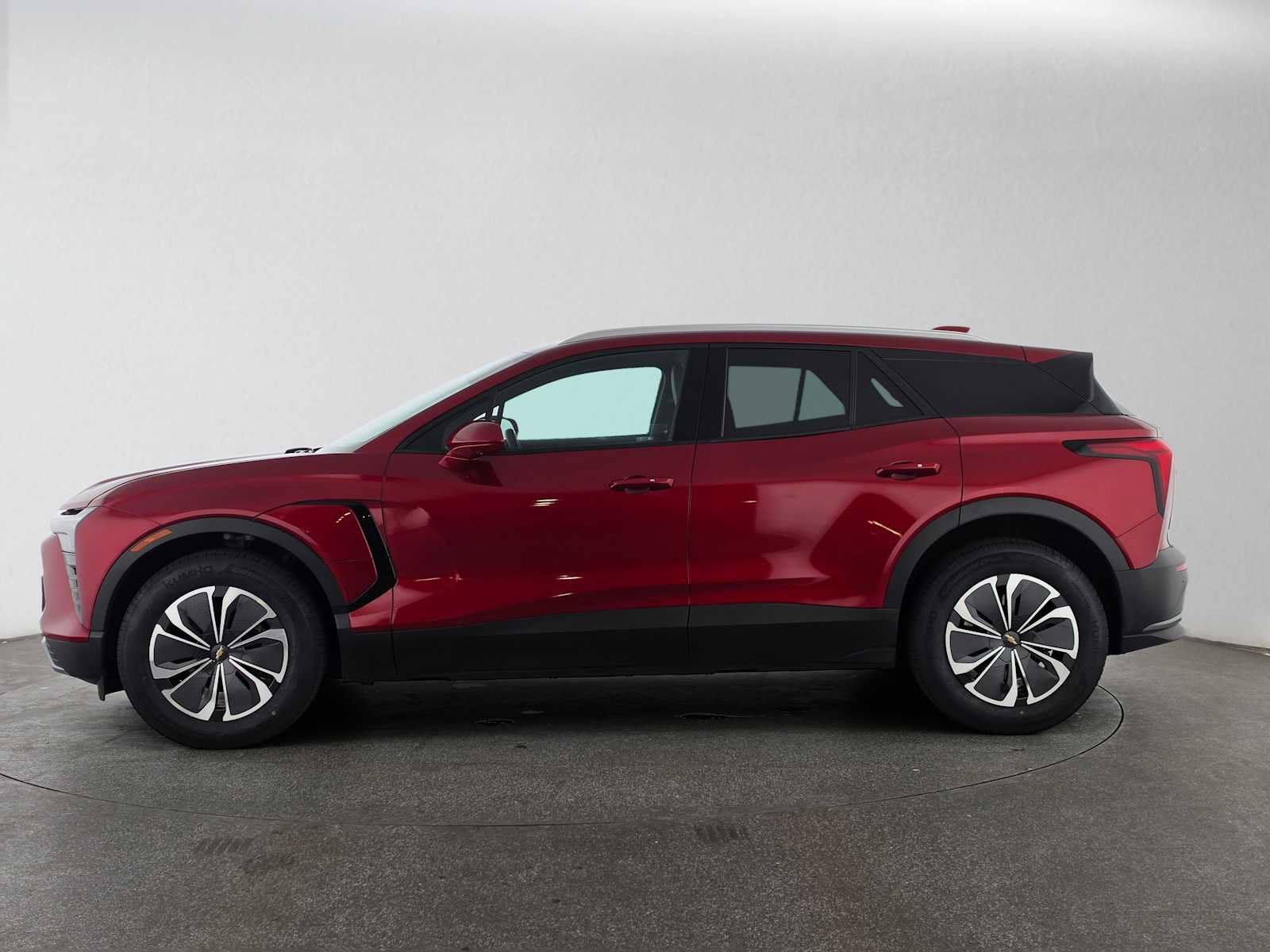 Used 2024 Chevrolet Blazer EV LT AWD/4WD image 6
