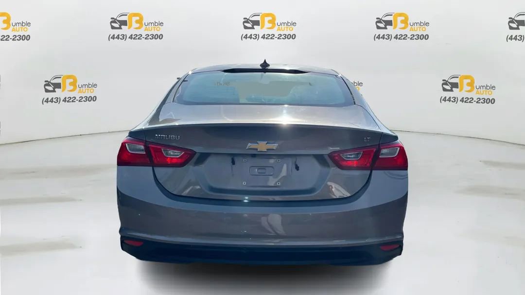 Used 2017 Chevrolet Malibu LT image 6