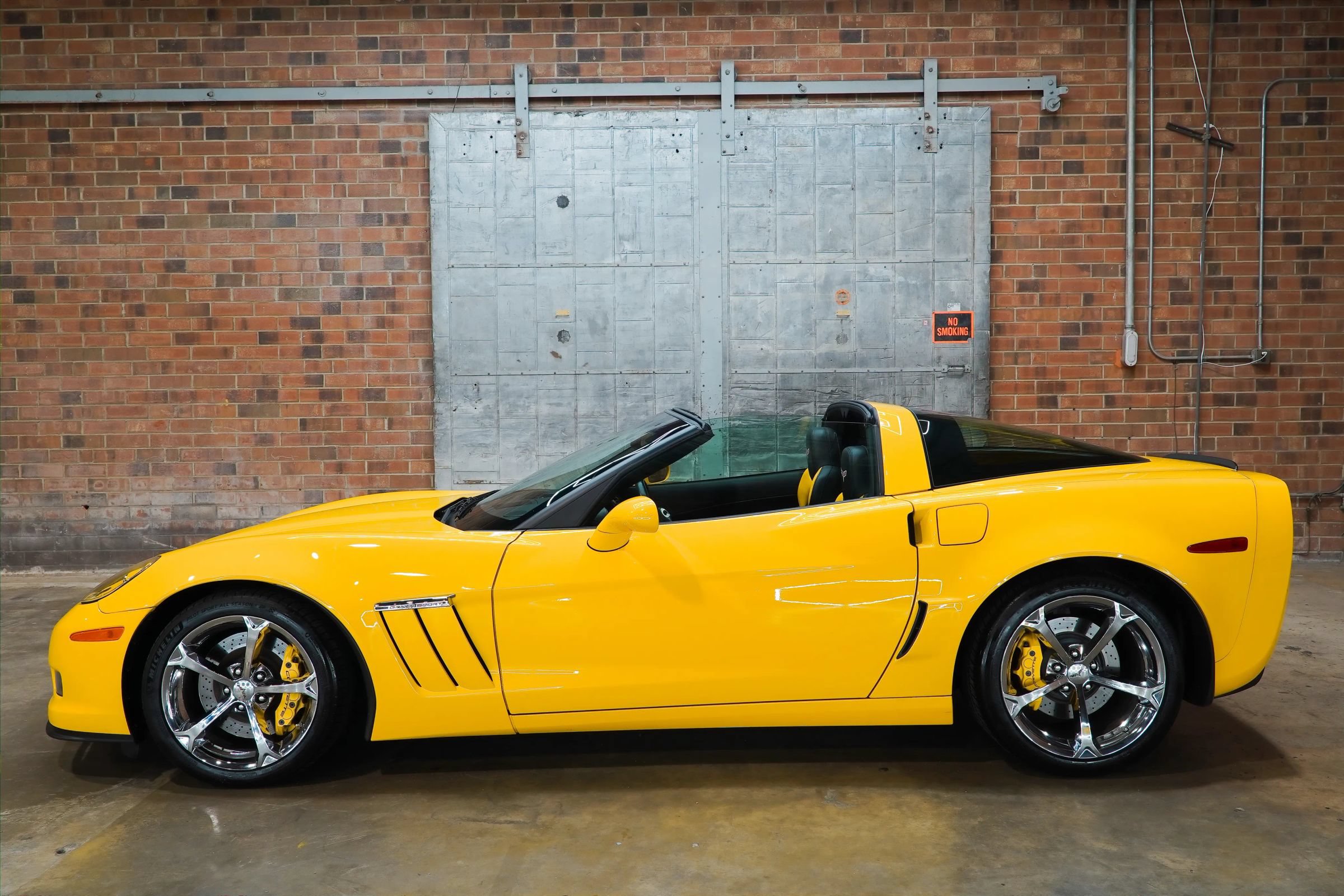 Used 2013 Chevrolet Corvette Grand Sport w/ 3LT Preferred Equipment Group RWD image 25