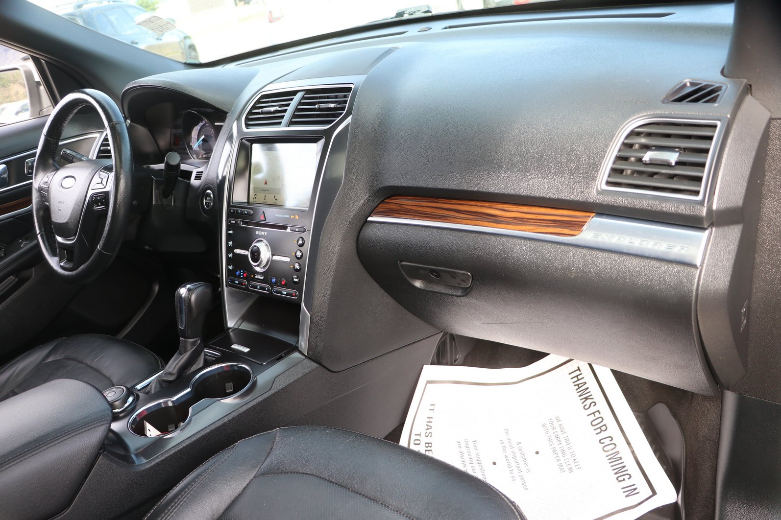 Used 2018 Ford Explorer Limited w/ Equipment Group 301A AWD/4WD image 38