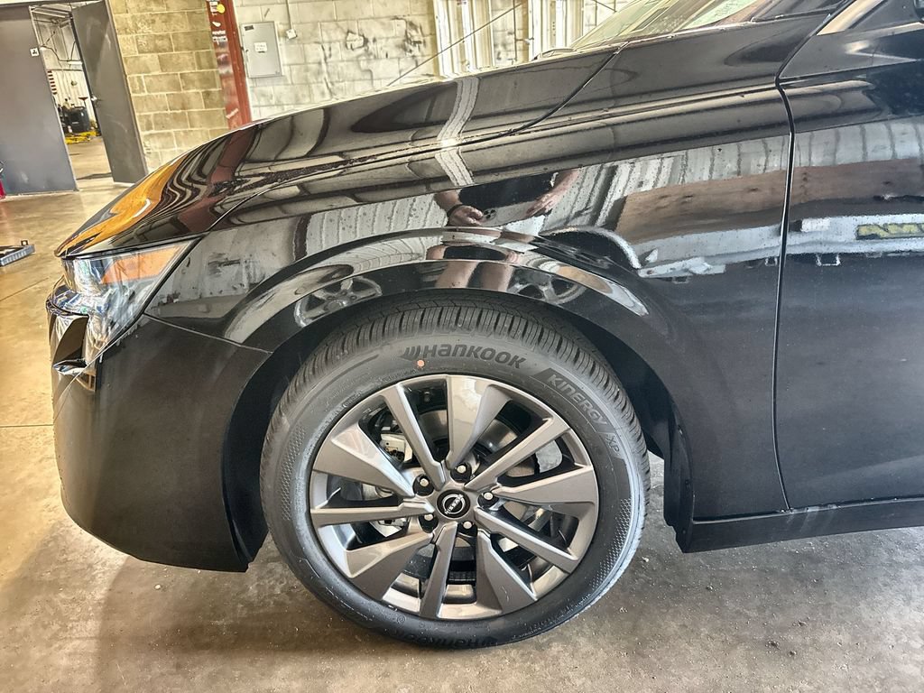 New 2026 Nissan Sentra SL w/ Floor Mat Package FWD image 19