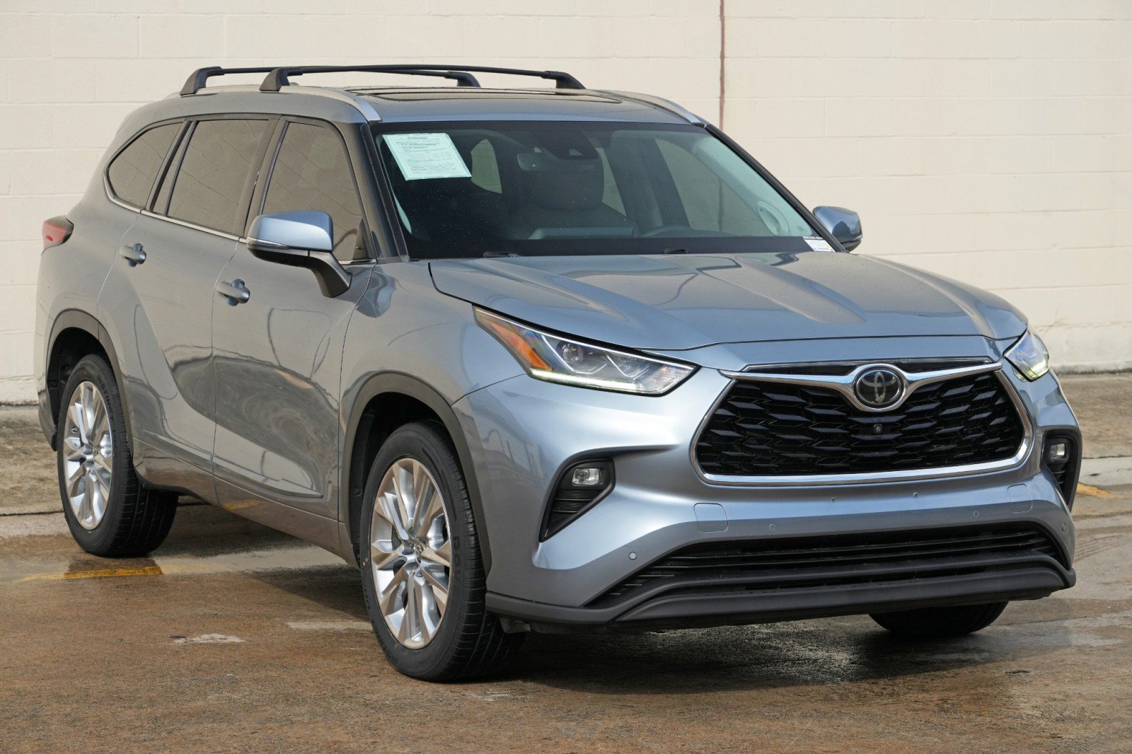 Used 2020 Toyota Highlander Limited FWD image 55