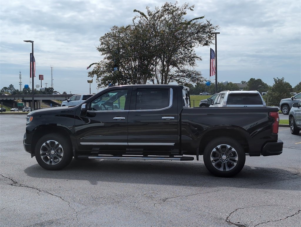New 2026 Chevrolet Silverado 1500 High Country w/ LPO, Dark Essentials Package image 7