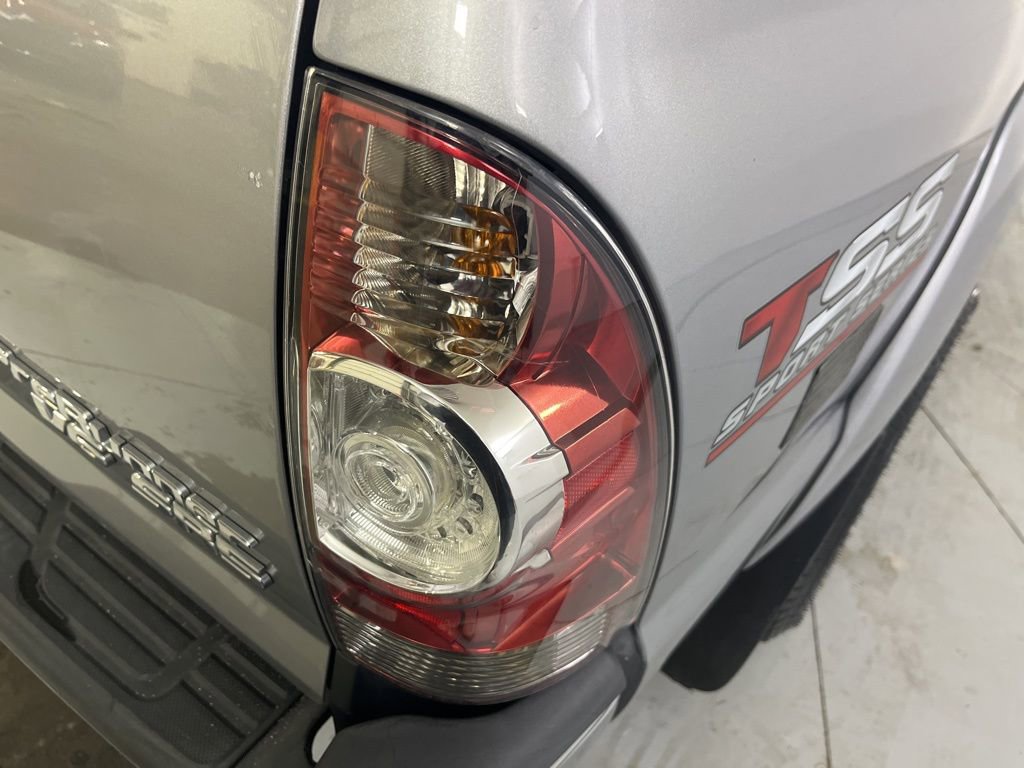 Used 2015 Toyota Tacoma PreRunner w/ SR5 Package RWD image 47