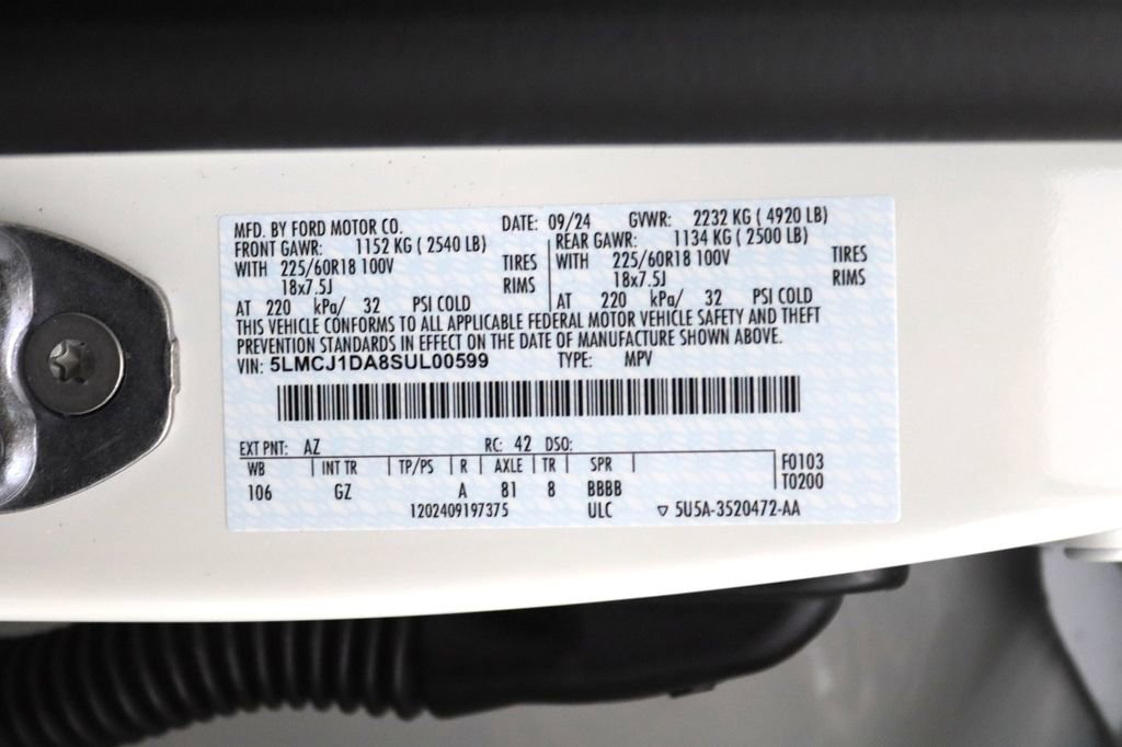 Used 2025 Lincoln Corsair AWD w/ Equipment Group 101A image 25