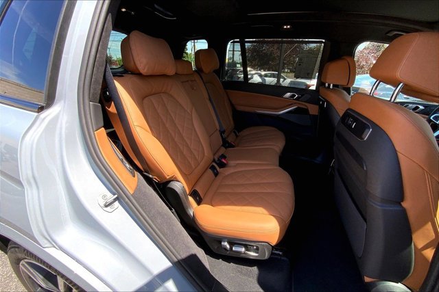 Used 2026 BMW X7 xDrive40i AWD/4WD image 26