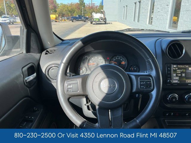 Used 2016 Jeep Patriot High Altitude AWD/4WD image 19
