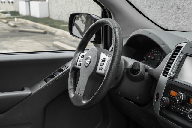 Used 2021 Nissan Frontier SV w/ Midnight Edition Floor Mats image 20