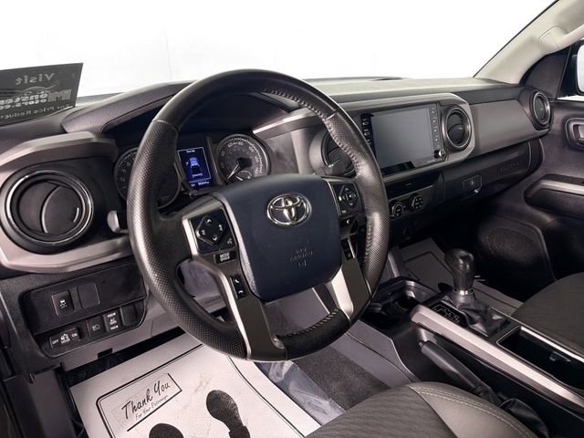 Used 2020 Toyota Tacoma TRD Sport AWD/4WD image 9