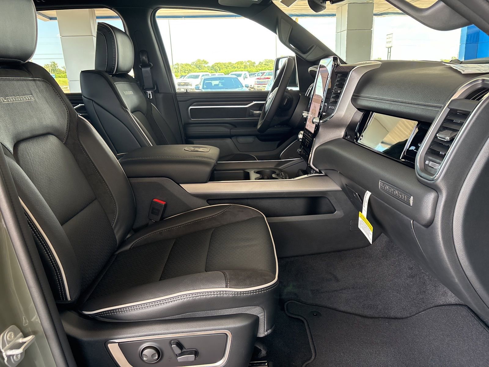 New 2026 RAM 1500 Laramie w/ Night Edition image 15