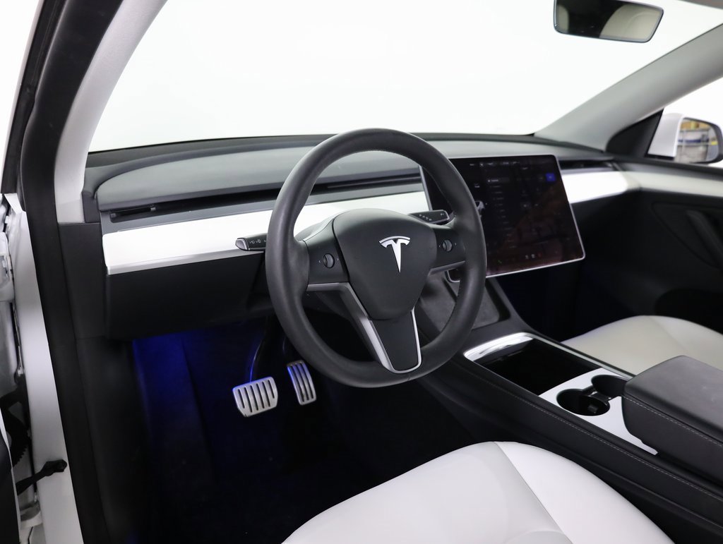 Used 2023 Tesla Model Y Performance image 31