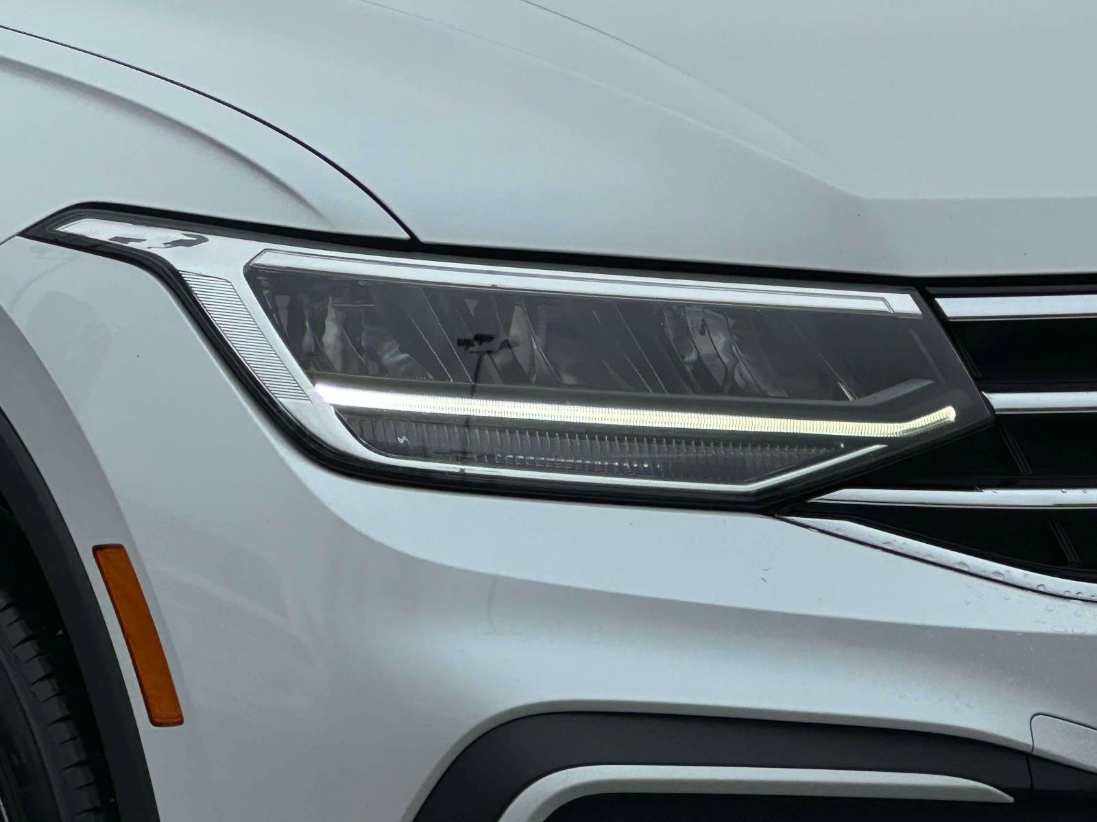 Certified 2023 Volkswagen Tiguan SE image 7