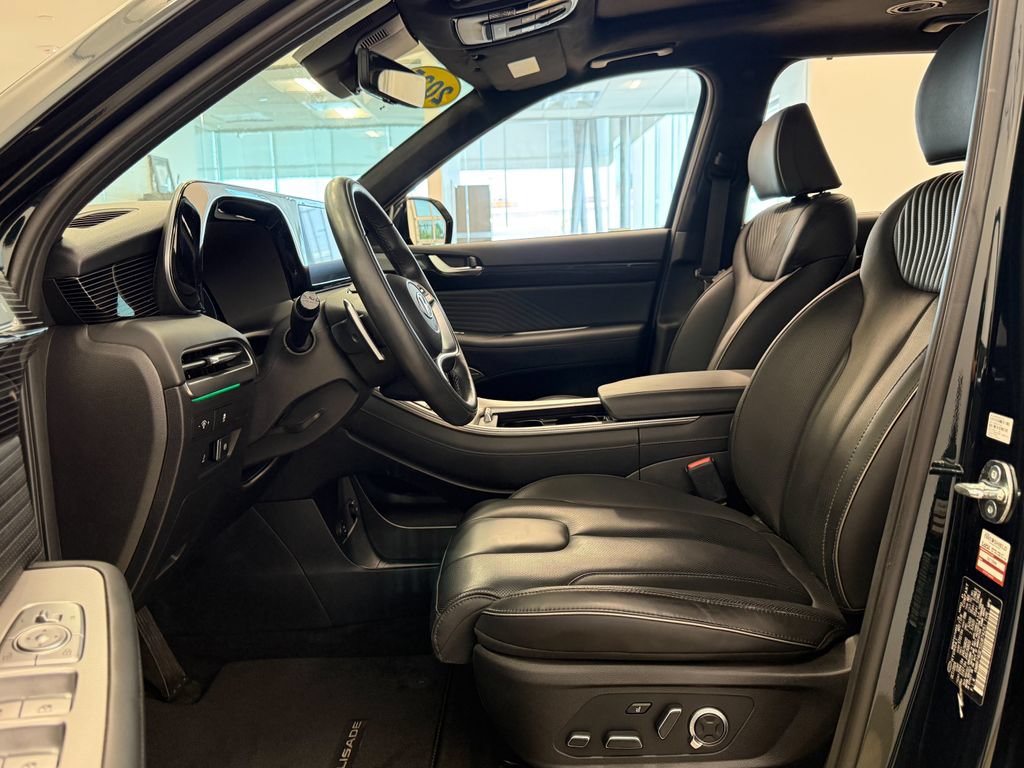 Used 2025 Hyundai Palisade Calligraphy FWD image 10