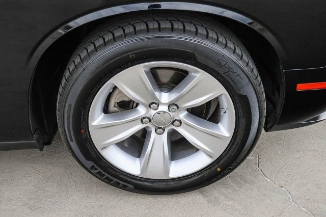 Used 2023 Dodge Challenger SXT image 14