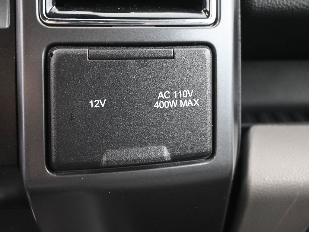 Used 2018 Ford F150 XLT w/ Equipment Group 302A Luxury image 3