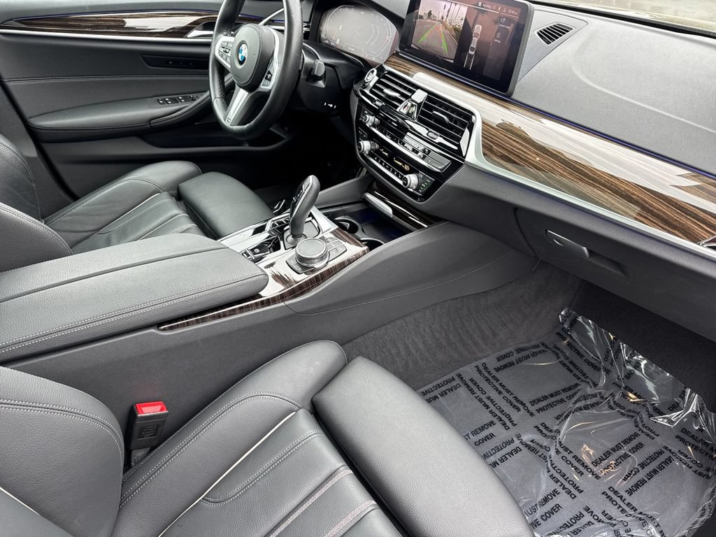 Used 2023 BMW 540i w/ M Sport Package RWD image 15