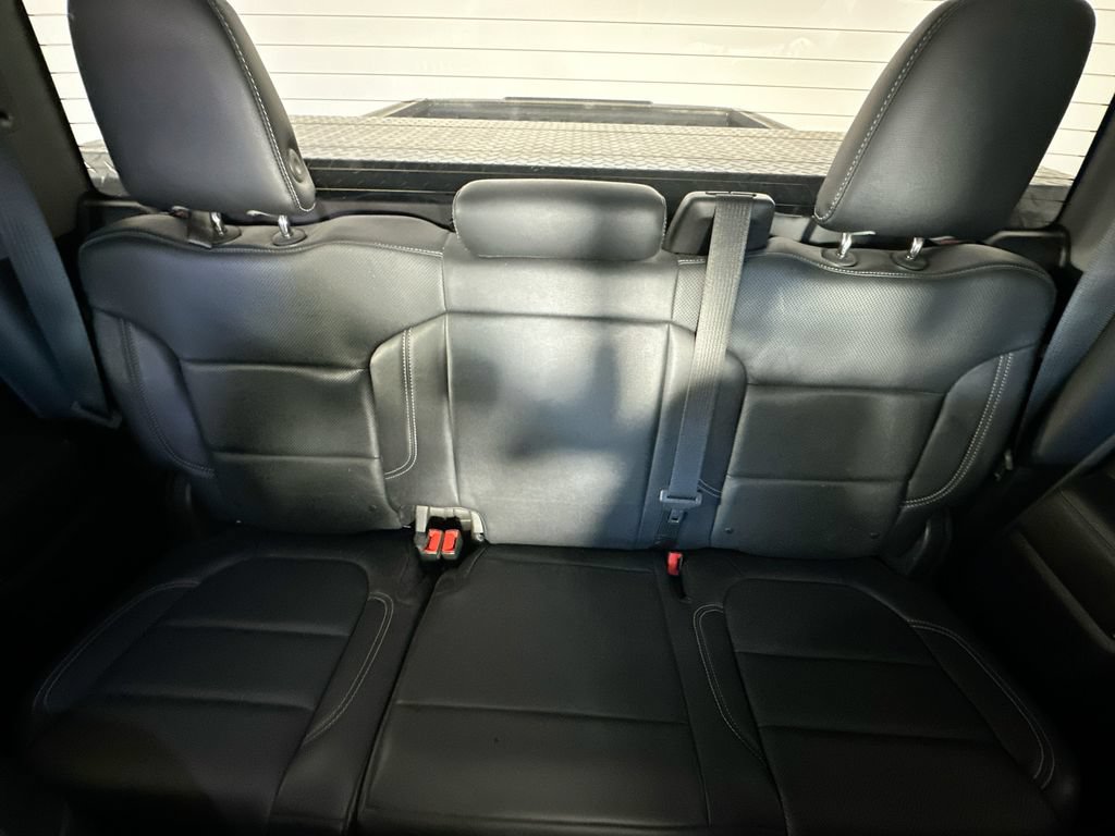 Used 2019 Chevrolet Silverado 1500 RST w/ All-Star Edition AWD/4WD image 13