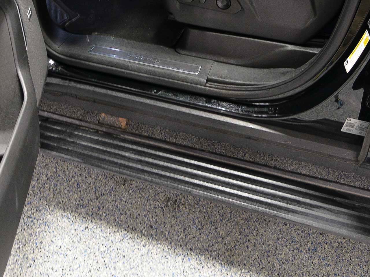 Used 2022 GMC Yukon AT4 image 4