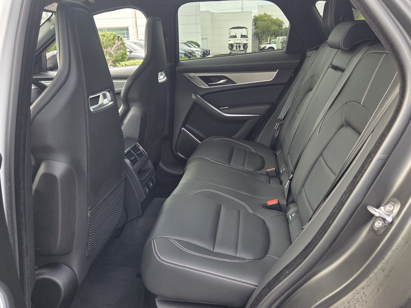 Used 2024 Jaguar F-PACE R-Dynamic S AWD/4WD image 11