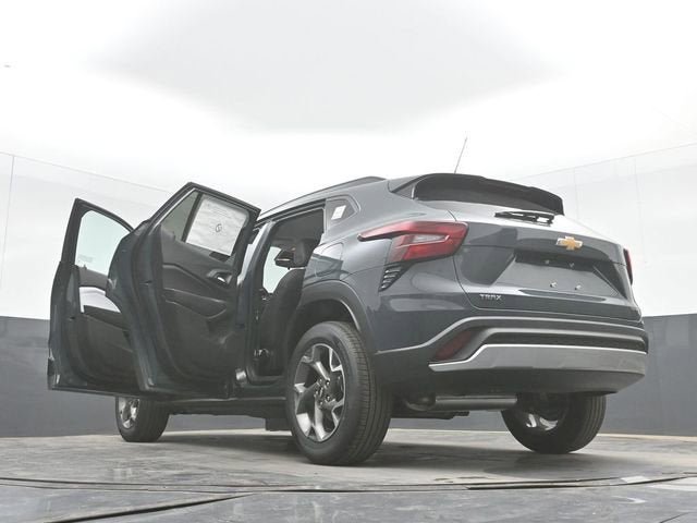 New 2026 Chevrolet Trax LT w/ LT Convenience Package FWD image 51