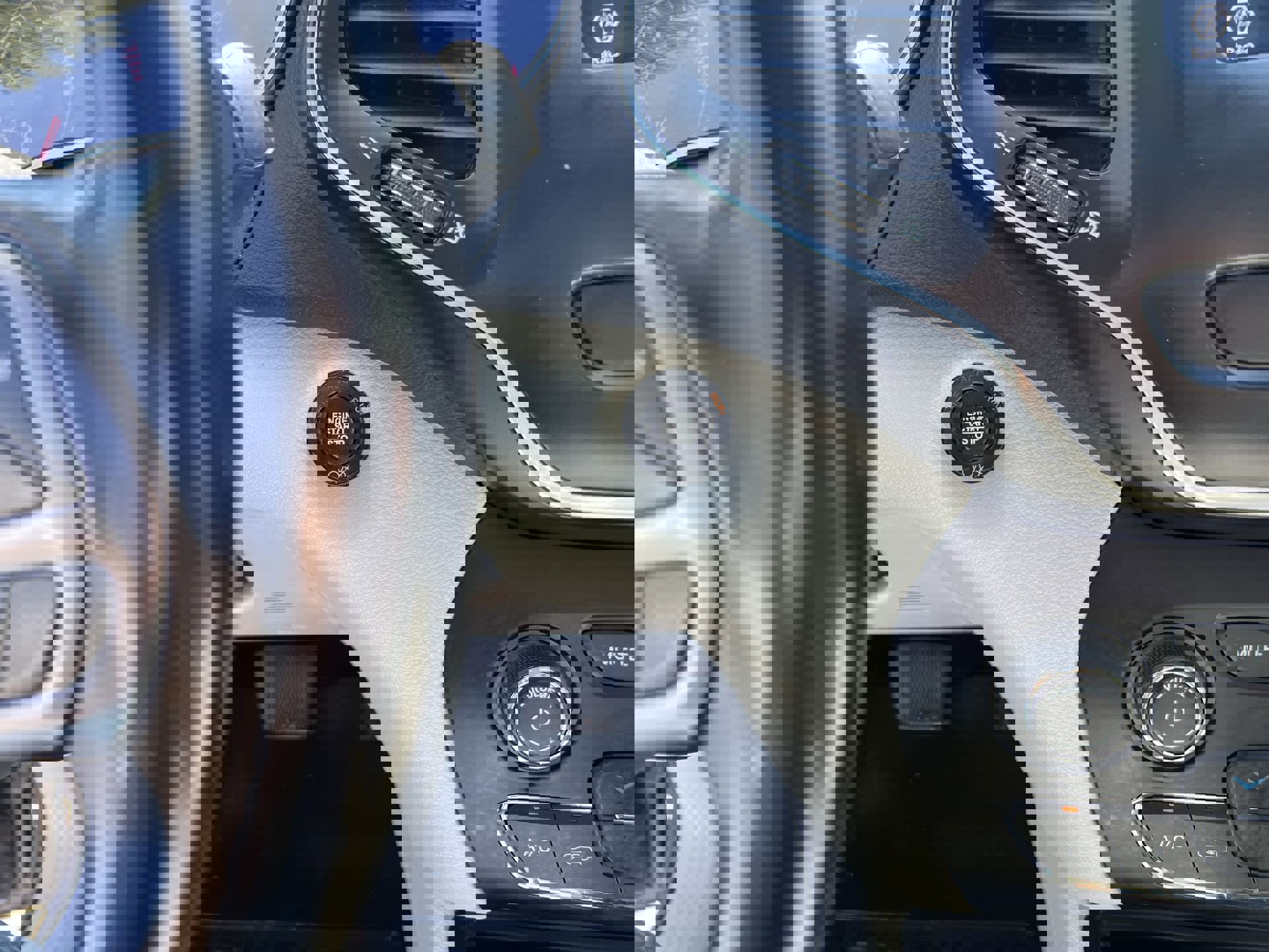 Used 2021 Jeep Cherokee Latitude Plus w/ Sun & Sound Group image 16