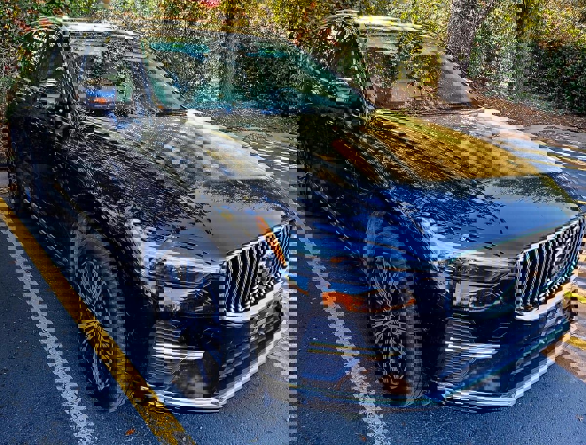 Used 2023 Volvo XC60 B5 Plus image 9