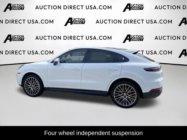 Used 2023 Porsche Cayenne Coupe AWD/4WD image 3