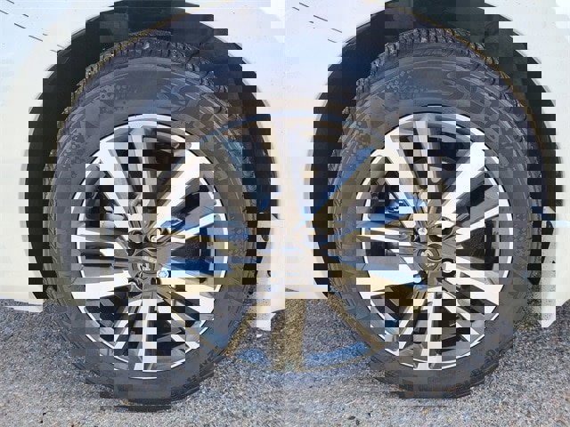 Certified 2025 Nissan Versa SV w/ Trunk Package image 31