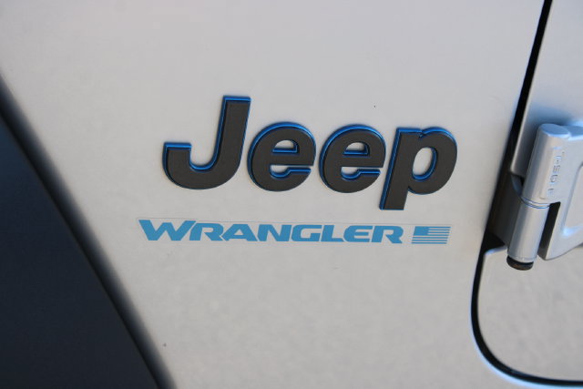Used 2024 Jeep Wrangler Unlimited Rubicon 4xe AWD/4WD image 9