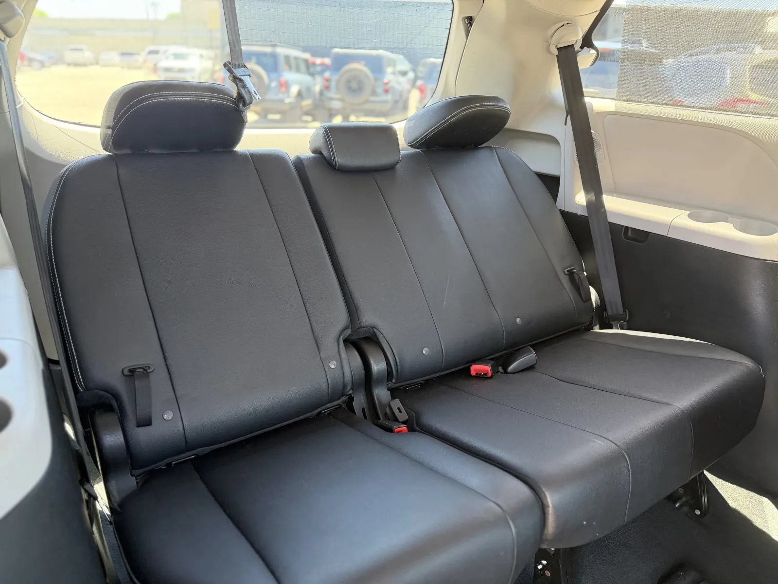 Used 2020 Toyota Sienna SE Premium AWD/4WD image 19