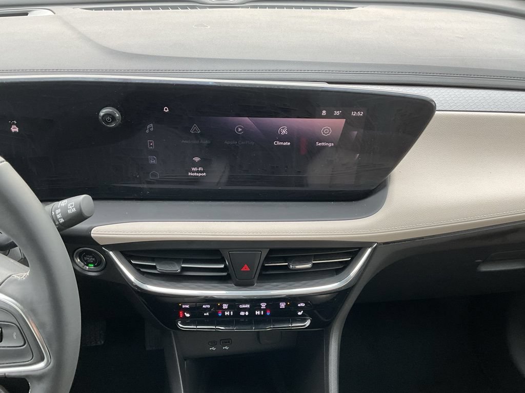 Used 2024 Buick Encore GX Avenir w/ Avenir Convenience Package FWD image 13