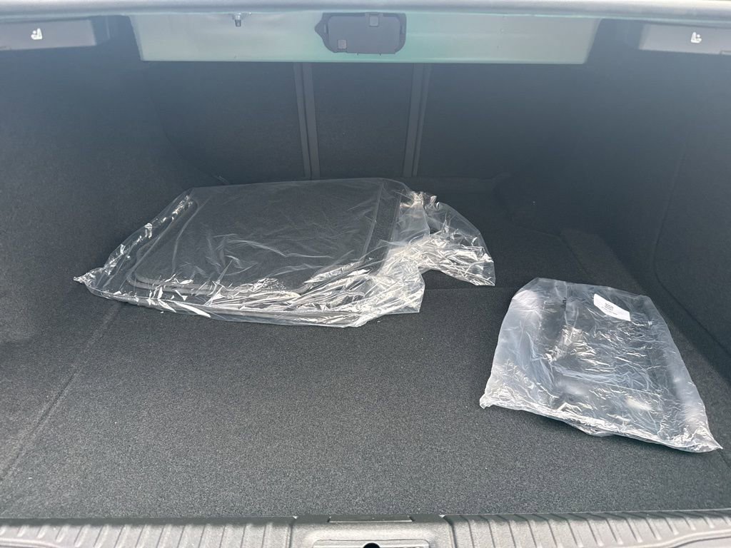 New 2025 Alfa Romeo Giulia AWD w/ Driving Assist Package image 19