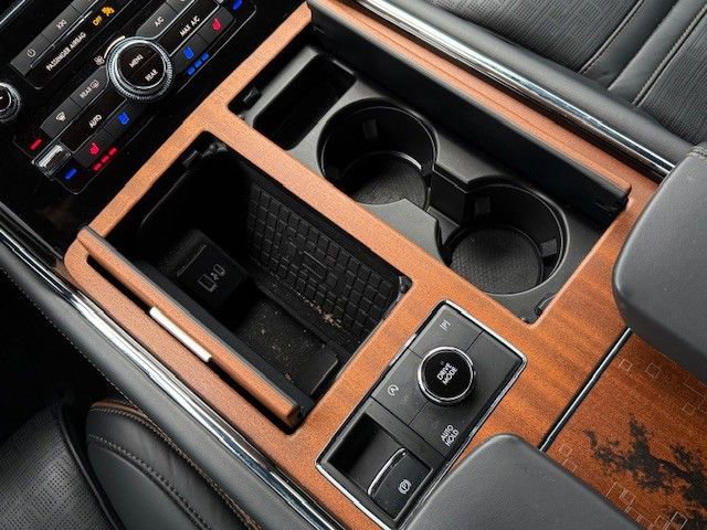 Used 2024 Lincoln Navigator Black Label image 30