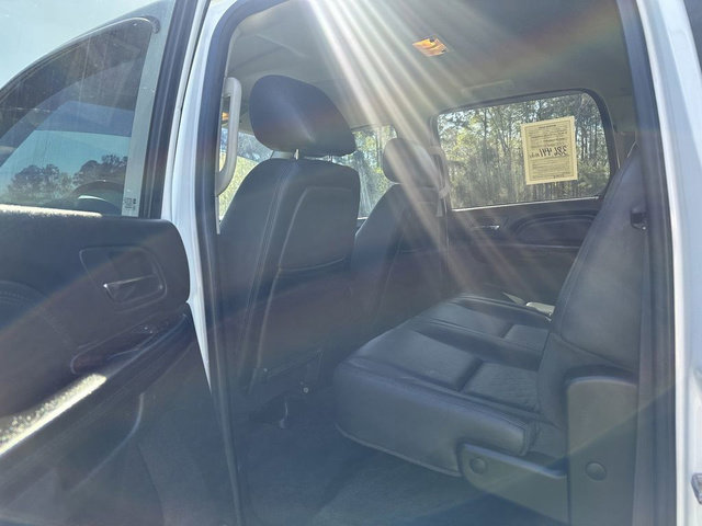 Used 2013 GMC Sierra 2500 Denali w/ Suspension Package, Off-Road image 10