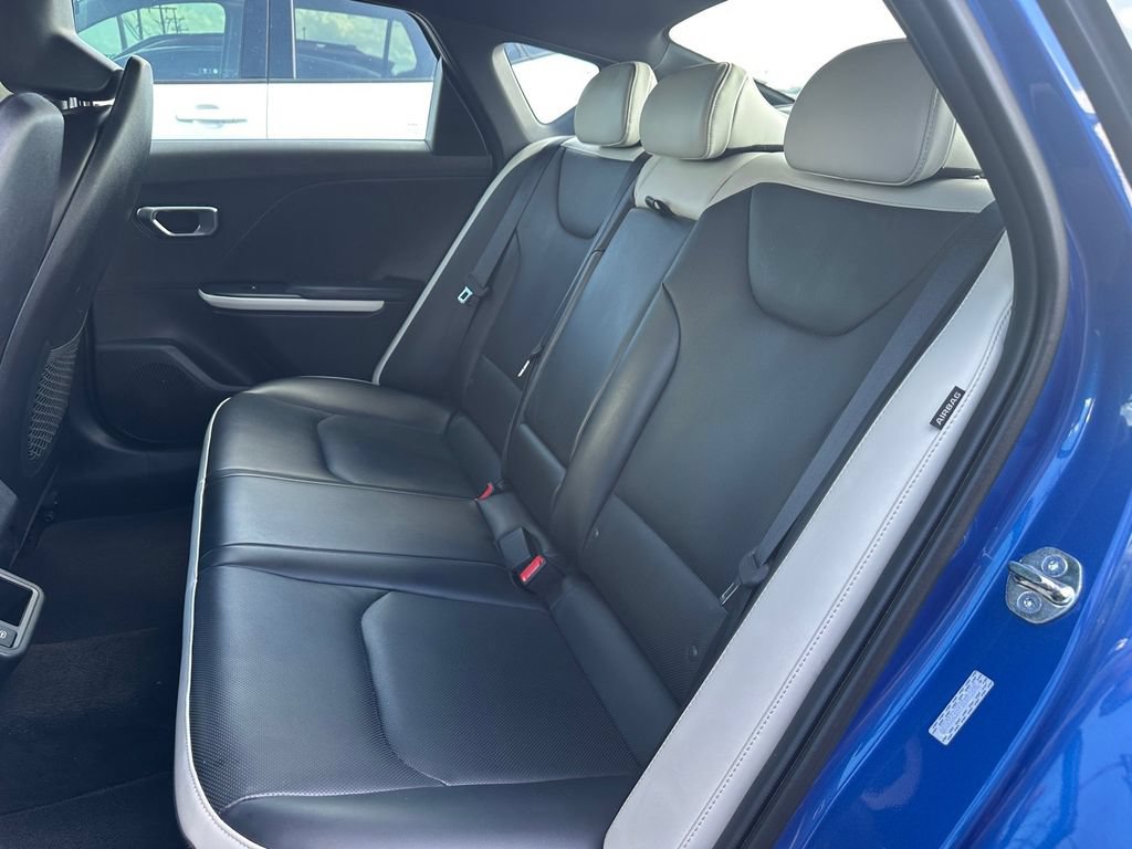Used 2025 Kia K4 GT-Line w/ GT-Line Premium Package FWD image 29