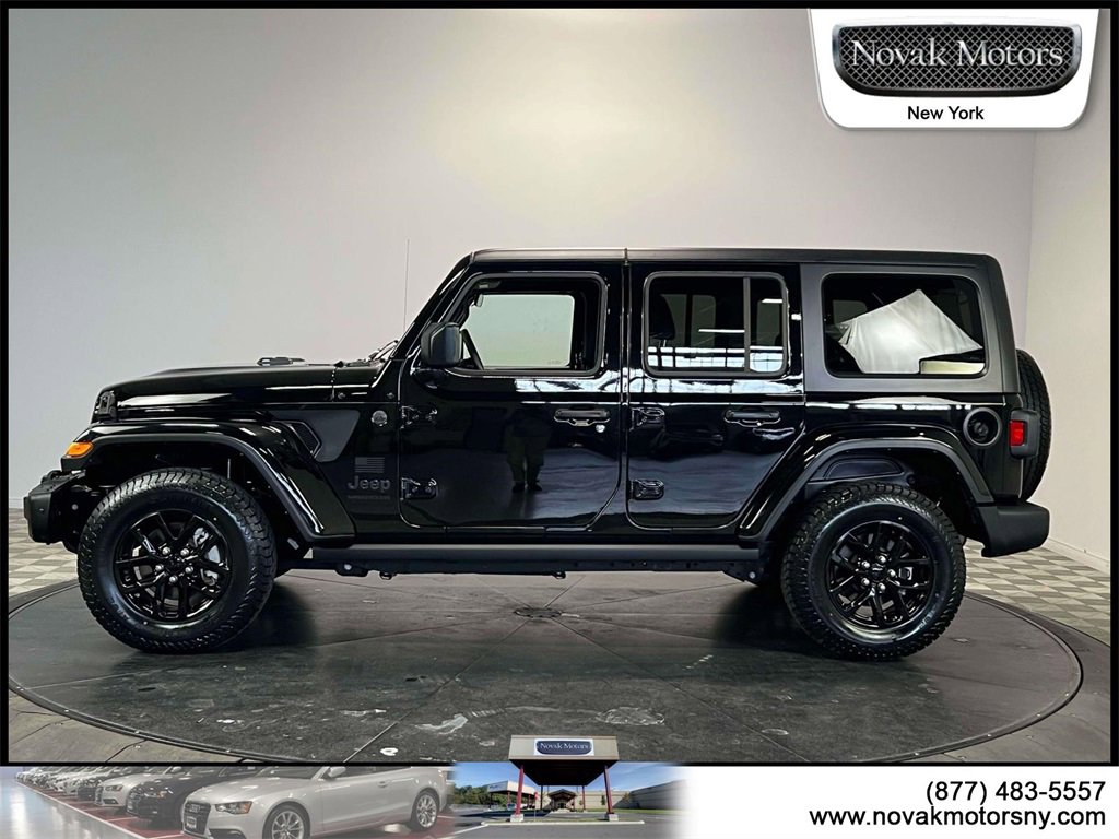 Used 2023 Jeep Wrangler Sport S image 5